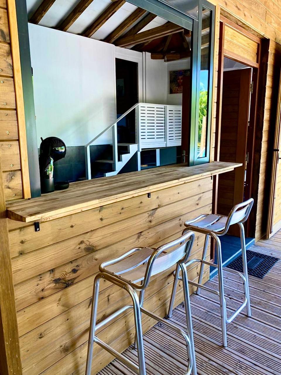 Charmant Bungalow Tout Confort Climatise - Terrasse Et Acces Plage ! Deshaies Exterior photo